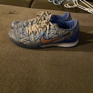 Indoor soccer cleats. Size 4.5 Nike CR7
